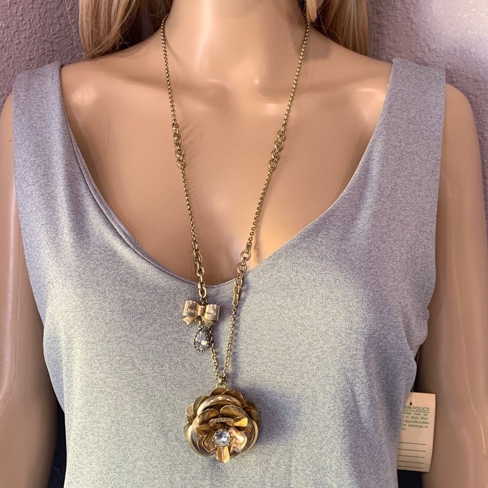 Vintage Betsey Johnson Gold 3D Rose Flower Necklace - Picture 17 of 17